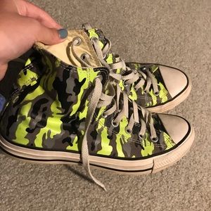 Converse size 9 camo